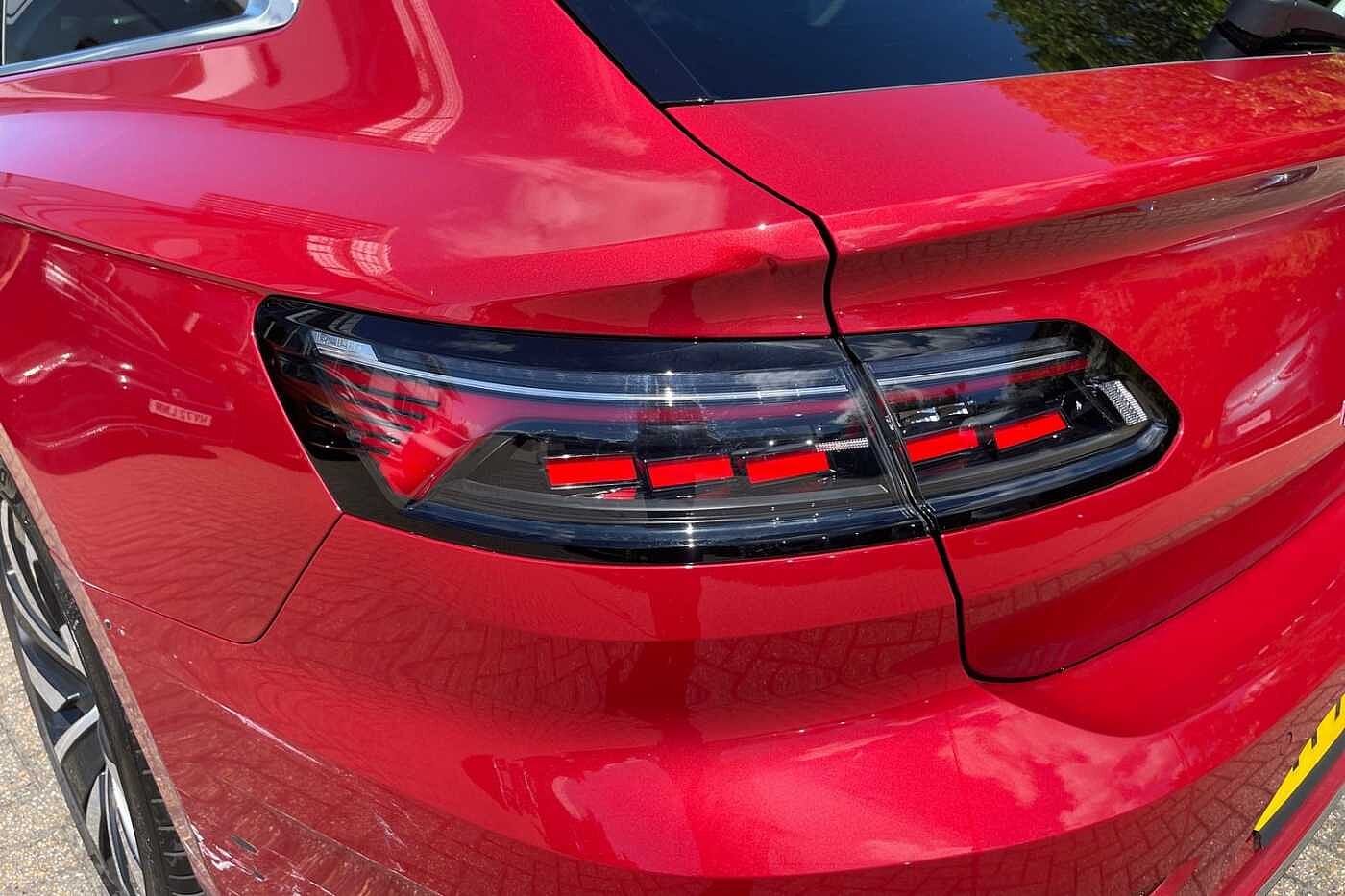 Volkswagen Arteon 1.4TSI 218ps R-Line e-Hybrid DSG Shooting Brake + REAR CAMERA
