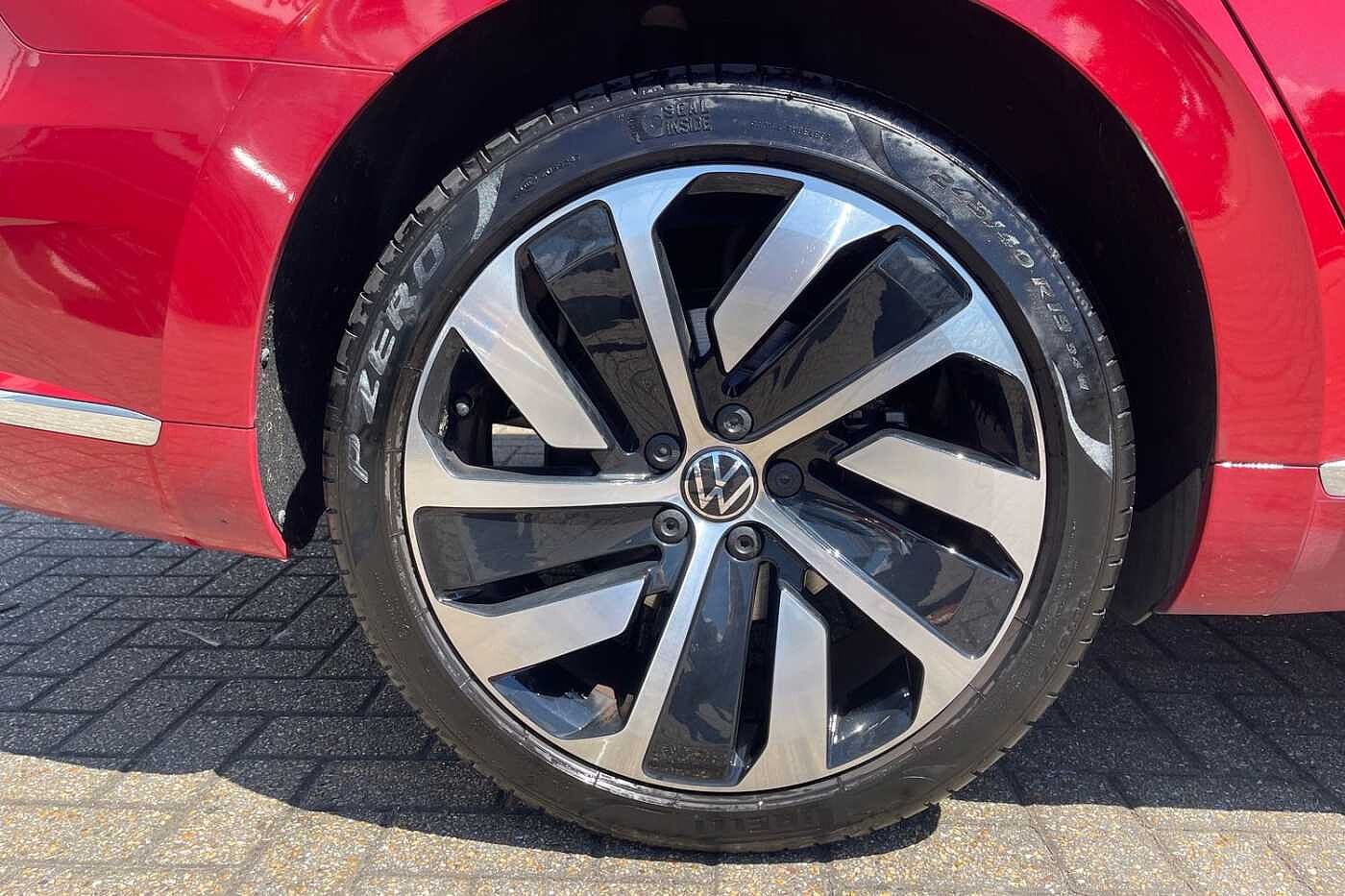 Volkswagen Arteon 1.4TSI 218ps R-Line e-Hybrid DSG Shooting Brake + REAR CAMERA