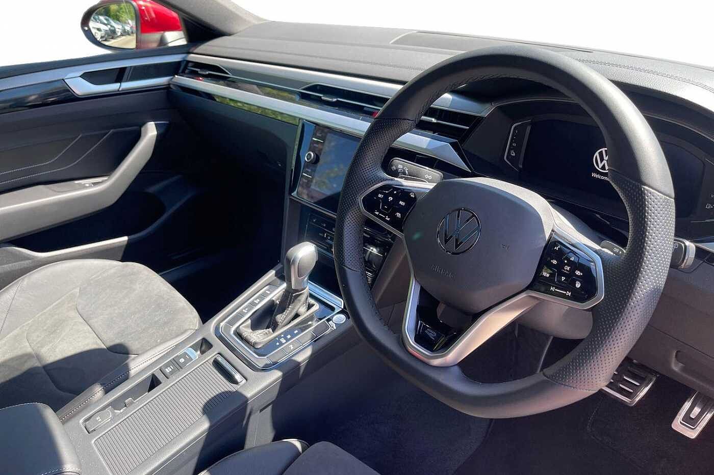 Volkswagen Arteon 1.4TSI 218ps R-Line e-Hybrid DSG Shooting Brake + REAR CAMERA
