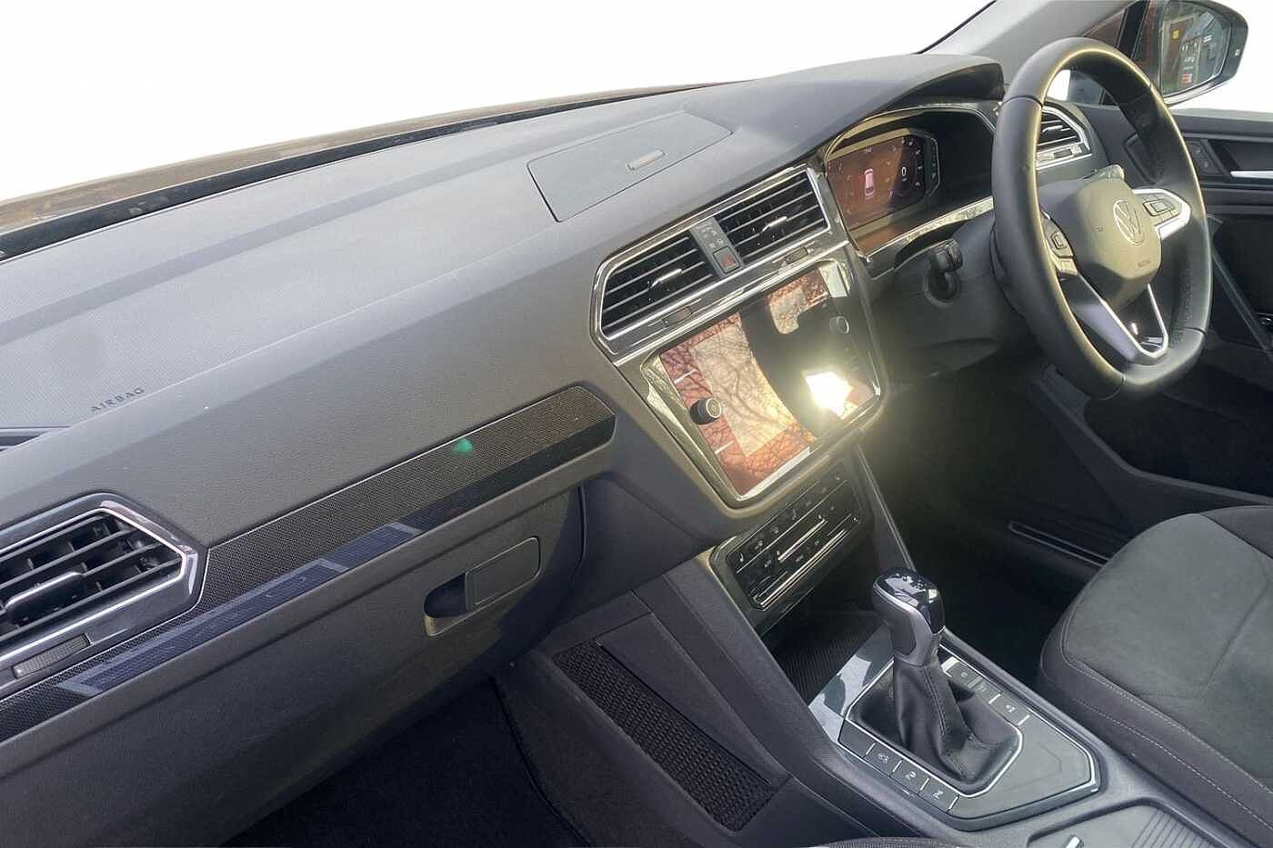 Volkswagen Tiguan PA Elegance EVO 1.5 TSI 150PS 7-speed DSG 5 door + WINTER PK