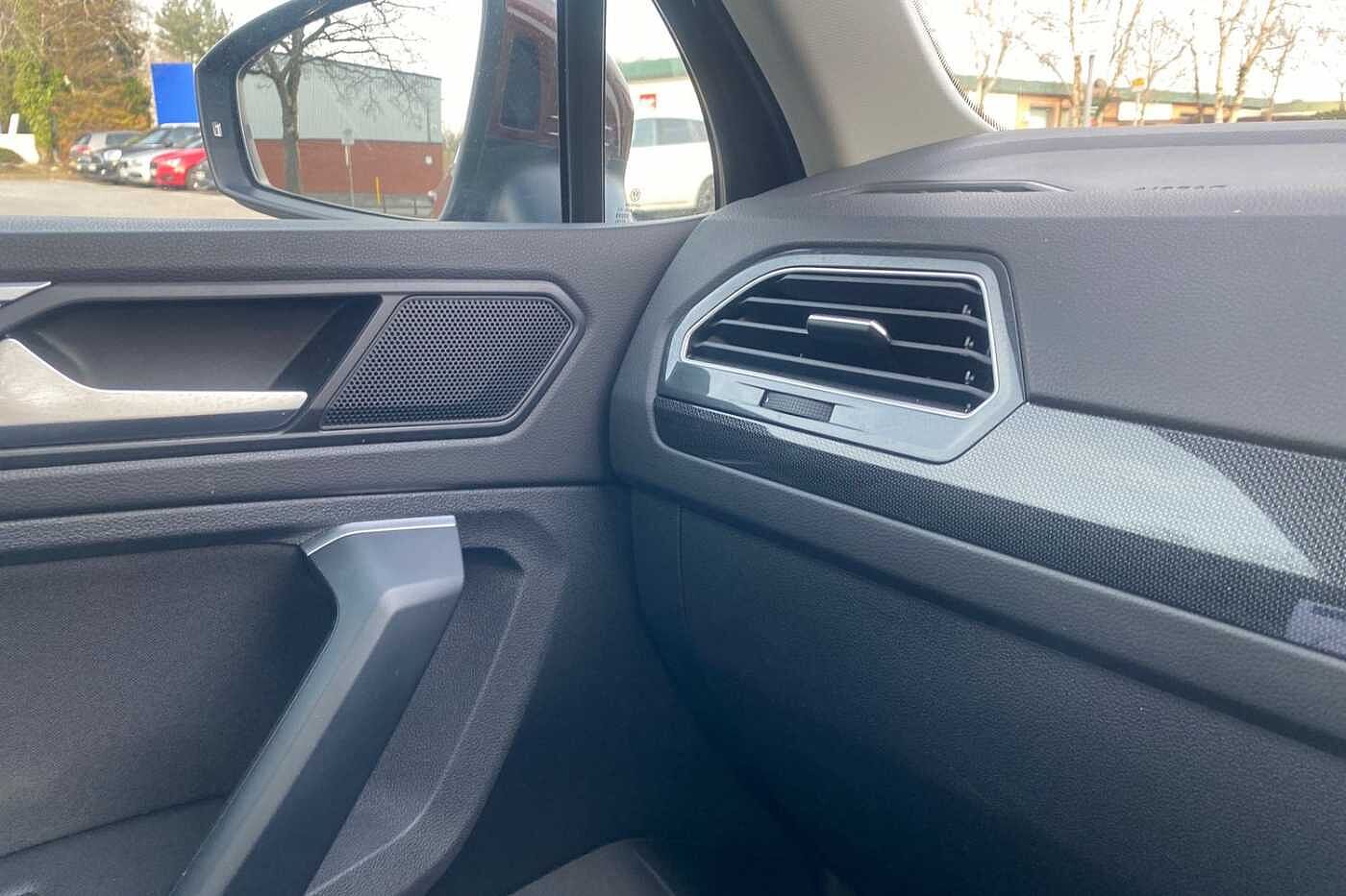 Volkswagen Tiguan PA Elegance EVO 1.5 TSI 150PS 7-speed DSG 5 door + WINTER PK