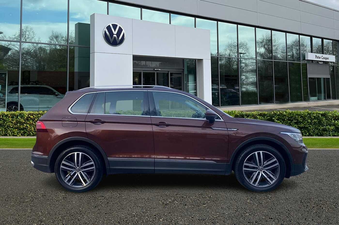 Volkswagen Tiguan PA Elegance EVO 1.5 TSI 150PS 7-speed DSG 5 door + WINTER PK