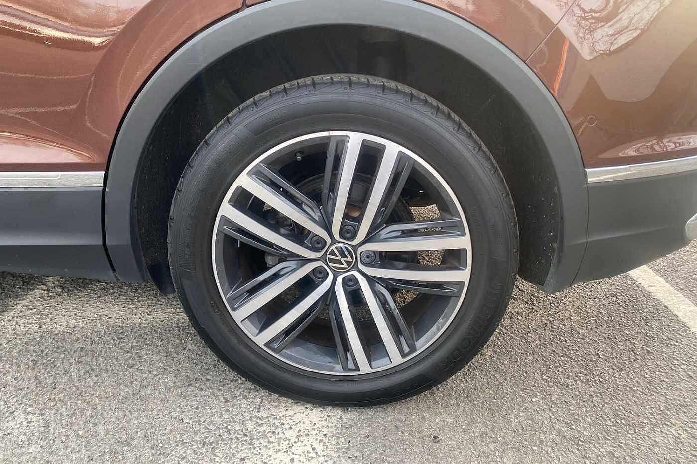 Volkswagen Tiguan PA Elegance EVO 1.5 TSI 150PS 7-speed DSG 5 door + WINTER PK