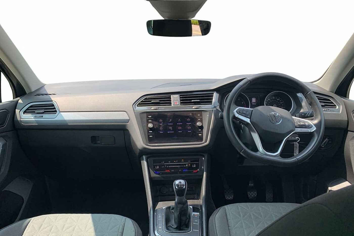 Volkswagen Tiguan 1.5 TSI (150ps) Life EVO Manual 5 door