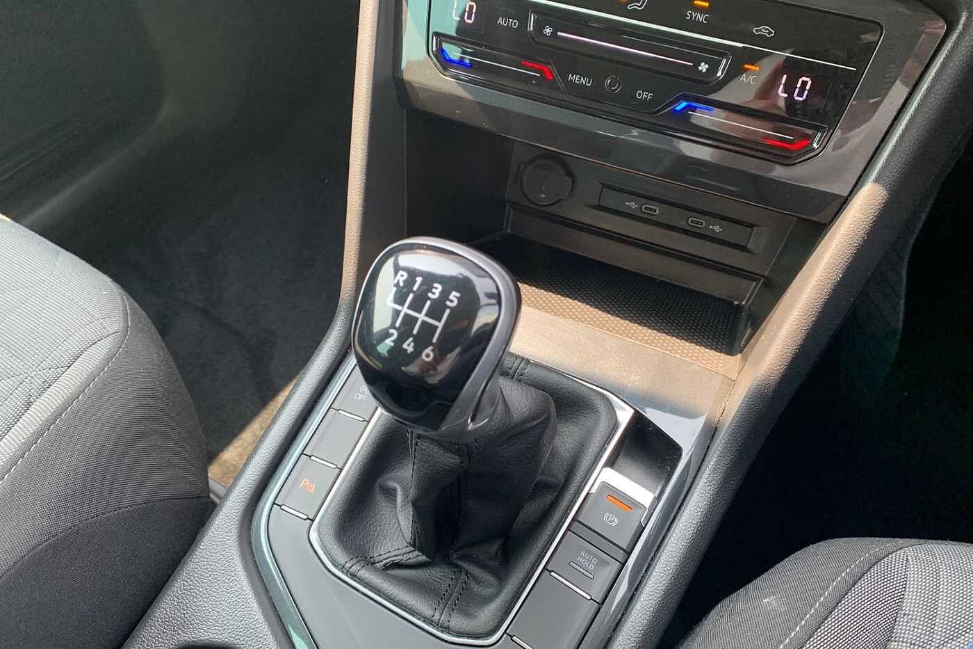 Volkswagen Tiguan 1.5 TSI (150ps) Life EVO Manual 5 door