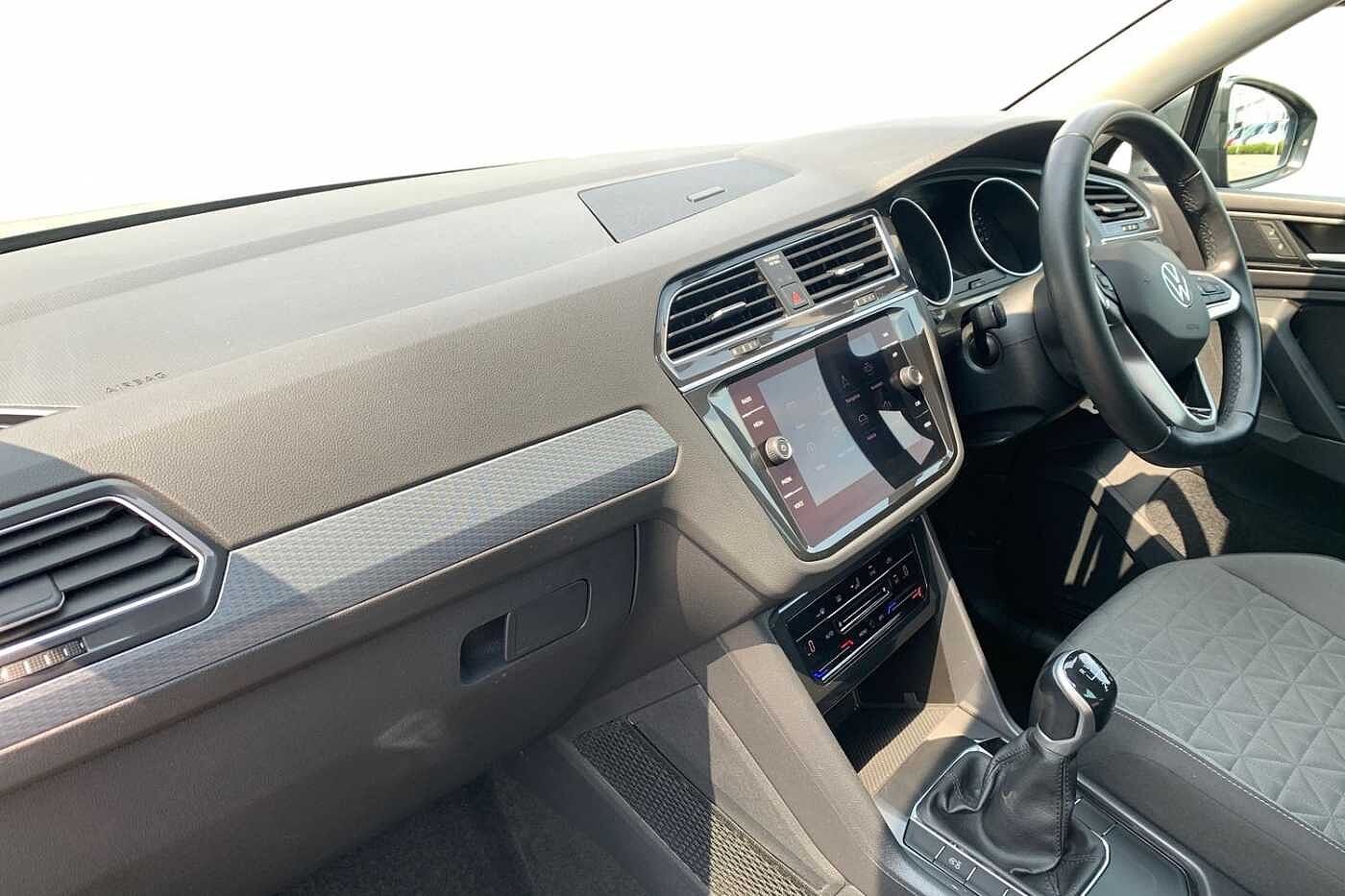 Volkswagen Tiguan 1.5 TSI (150ps) Life EVO Manual 5 door