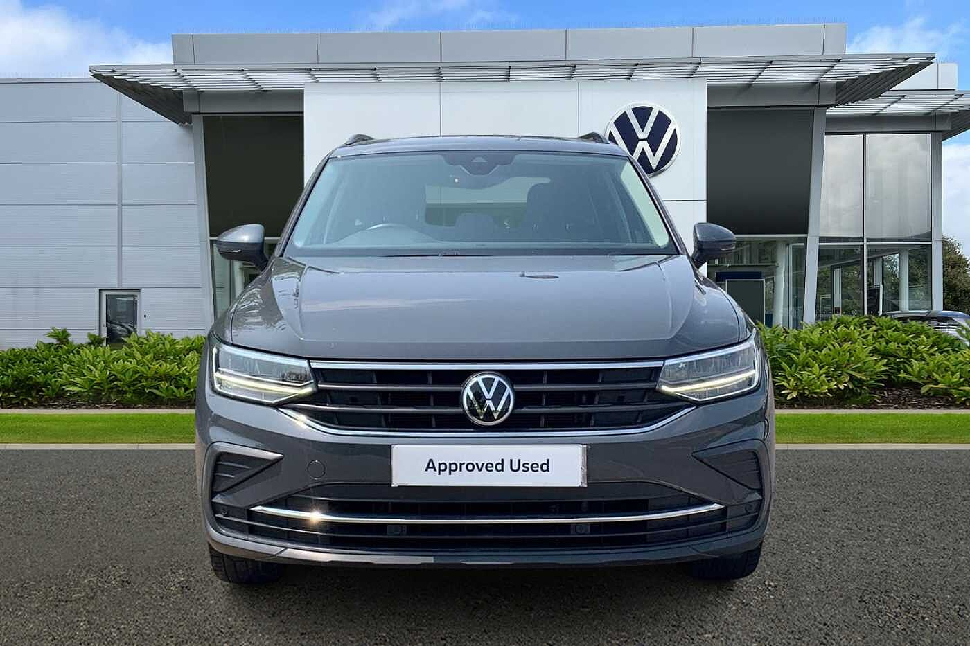 Volkswagen Tiguan 1.5 TSI (150ps) Life EVO Manual 5 door