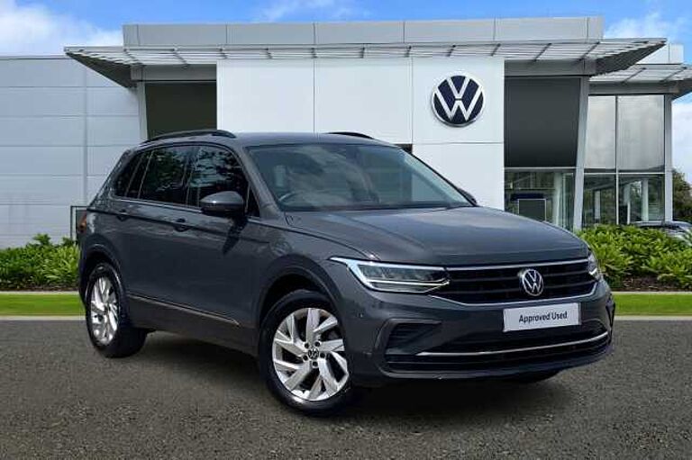Volkswagen Tiguan 1.5 TSI (150ps) Life EVO Manual 5 door